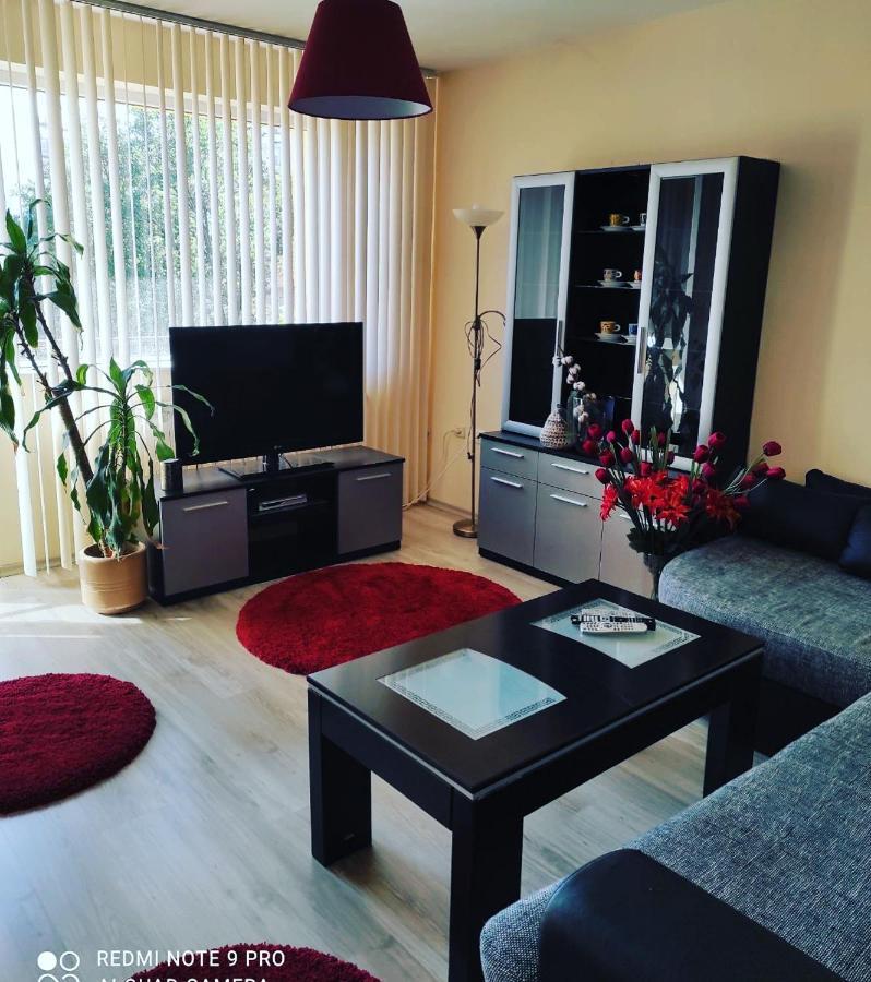 Pleven Sunny Apartment Dış mekan fotoğraf